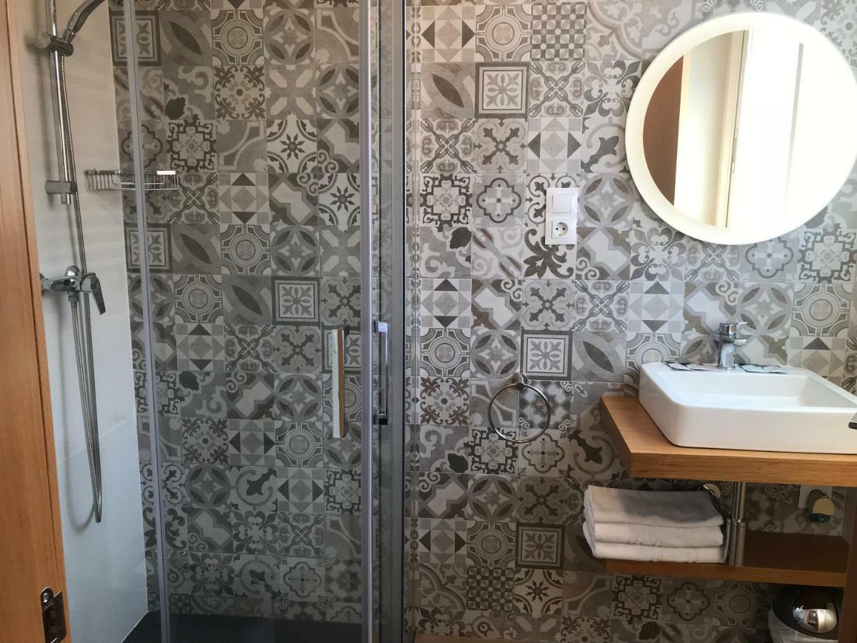 Hostal La Romanica Sabadell Eksteriør billede